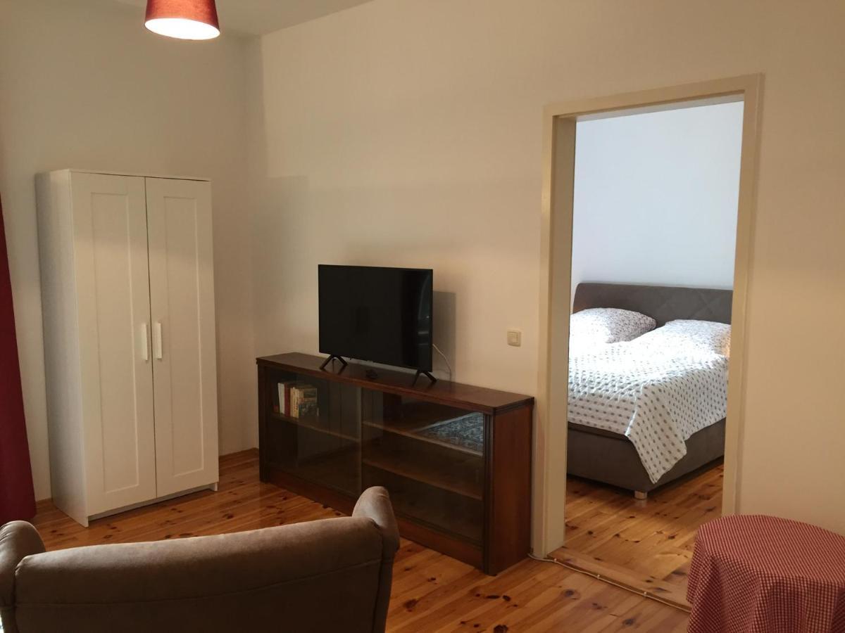 Ferienwohnung Huttenstrasse Halle Halle  Ngoại thất bức ảnh