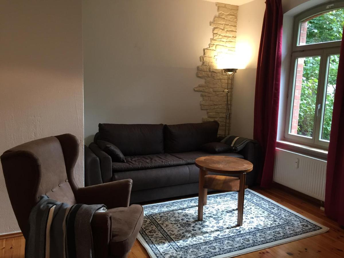 Ferienwohnung Huttenstrasse Halle Halle  Ngoại thất bức ảnh